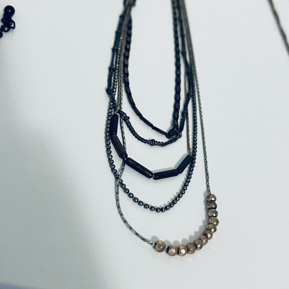Necklaces - Picture 4 of 13